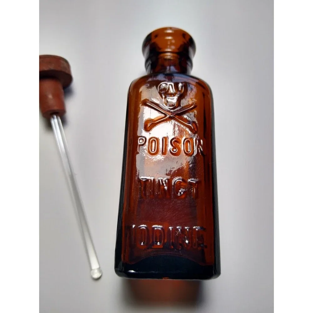 Antique Poison Bottle Tinct Iodine Glass Bottle With Dauber M3 Skull Crossbones